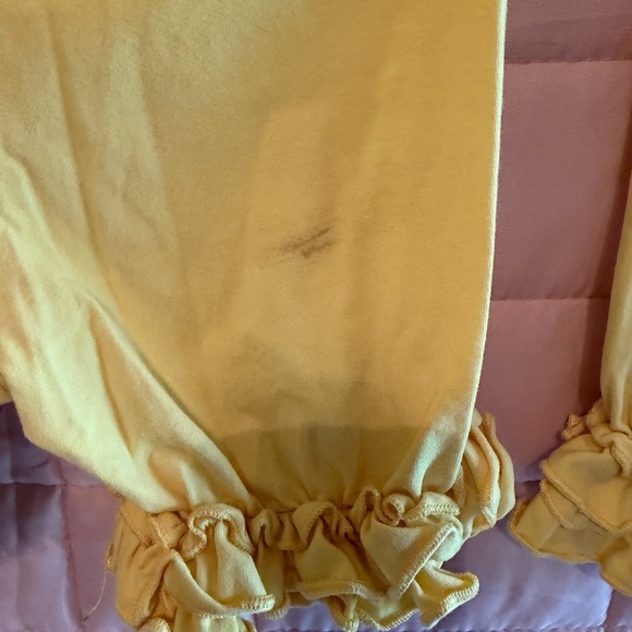 Yellow Ruffle Hem Shorts - Picture 3 of 4